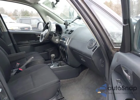 2011 Suzuki Sx4 Premium/Tech Valu Pkg (Nav) from USA, damaged, VIN JS2YB5A36B6303308